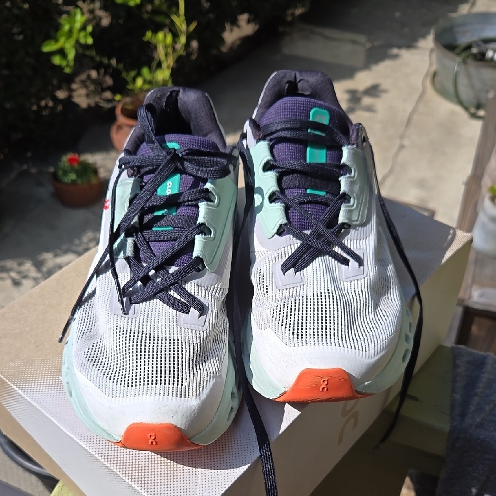 On Running Women's Running Shoes - White and Orange